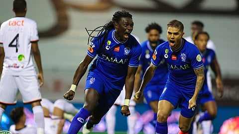 سيناريو التتويج.. الهلال يطارد النقطة «57» والمواجهات المباشرة ورقته الرابحة