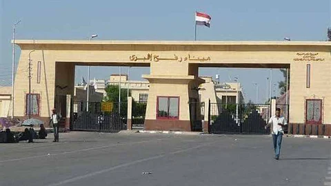 مصر تواصل فتح معبر «رفح» البري لاستقبال المصابين الفلسطينيين
