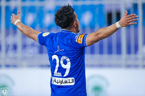 الهلال يباغت الأهلي في «الكلاسيكو» بهدف في الدقائق الأولى