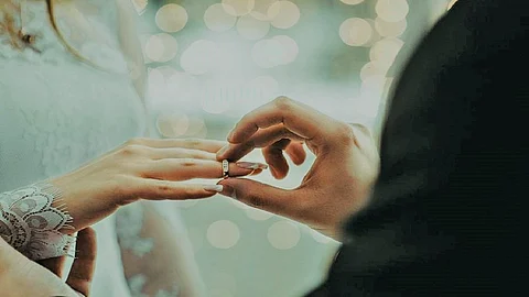 الموارد البشرية في الرياض تزوّج أكثر من 250 يتيمة بعد تأهيلهن