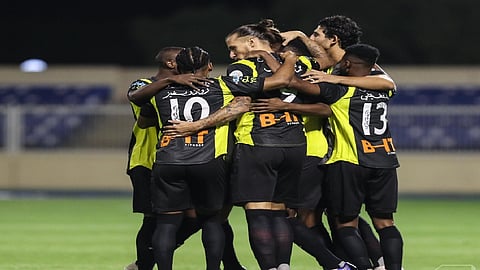 الاتحاد يكشف مصير كاريلي.. ويوضح حقيقة الهجرة الجماعية