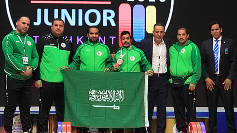 الرباع المزيدي يدشن مشوار أخضر الأثقال في محطة طشقند