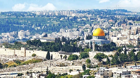 بريطانيا تشدد على ضرورة إنهاء دوامة العنف بين فلسطين وإسرائيل