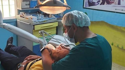 سلال وخدمات طبية.. إغاثي الملك سلمان يطبب جراح لاجئي بنجلاديش وسوريا