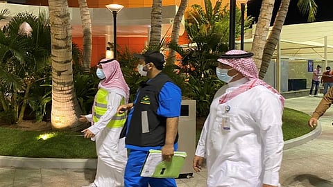 أمانة جدة تغلق 114 منشأة وتكثف الرقابة على الواجهات البحرية