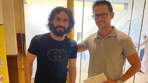 المطيري يُنعش خزانة النصر.. و«مساعد شاموسكا» يبدأ مهمة شاقة بالرياض