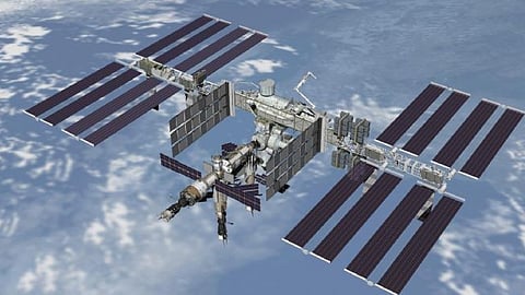 الصاروخ «فالكون 9» ينطلق من فلوريدا لإمداد محطة الفضاء الدولية