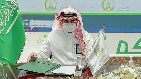 توقيع عقد مشروع لنظافة القريات بأكثر من 70 مليون ريال