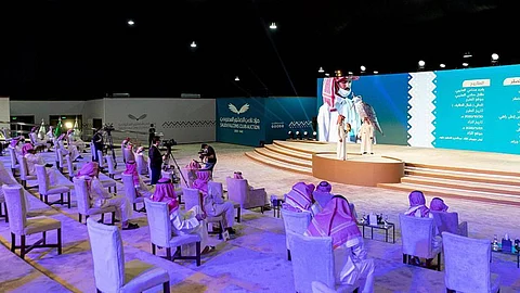 بيع الشاهين الأغلى عالميًا.. صفقات الصقور بالمملكة هواية تراثية وأرقام قياسية