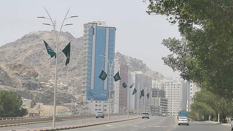 «طقس الثلاثاء».. سحب رعدية وأتربة وغبار على عدة مناطق