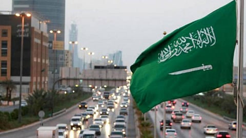السعودية تدعو إيران للتعاون الفوري والشفاف مع وكالة الطاقة الذرية