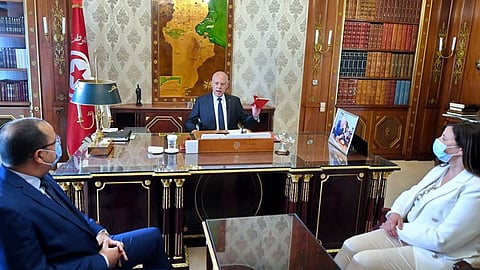 قيس سعيد: لن أترك تونس تسقط.. ولا مساس بمؤسسات الدولة