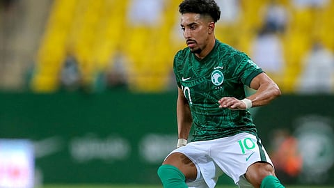 البطاقات الصفراء تحرم الأخضر من الدوسري والمالكي أمام أوزبكستان
