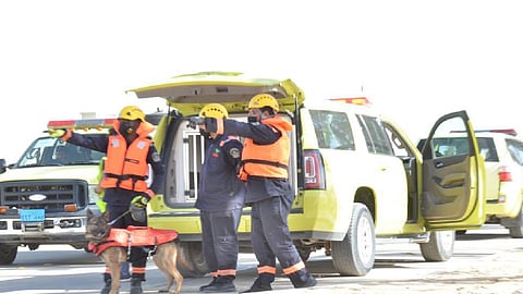 بالصور.. «مدني الرياض» يكثف البحث عن الطفل المفقود بوادي الحاير