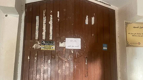 إصابة الإمام بـ«كورونا» تغلق مسجدًا بجازان.. و«الشؤون الإسلامية» تبدأ تعقيمه