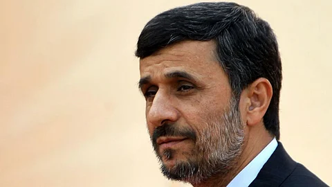 نجاد: المسؤول الإيراني عن مكافحة التجسس الإسرائيلي كان عميلًا للموساد