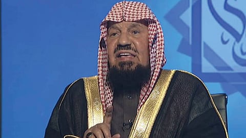 بالفيديو.. الشيخ المنيع: شرطان لأخذ الزوجة مال زوجها دون علمه