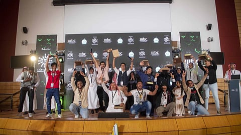بالصور.. 1903 خريجين من «أكاديمية MBC» في عامها الأول