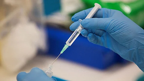 بدء جدولة الجرعة الثانية من لقاح فيروس كورونا خلال أيام