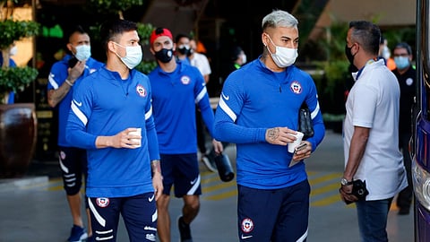 لاسارتي يقلل من أهمية فضيحة منتخب تشيلي في كوبا أمريكا