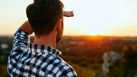 «سعود الطبية»: كثرة التعرض لأشعة الشمس يؤدي لمشاكل في العين