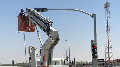 «المرور» يتفاعل مع بلاغ «الإشارة الضوئية» بأحد طرق الأحساء