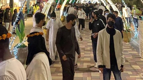 بالصور.. «عاجل» توثق عدم تطبيق الإجراءات الاحترازية بممشى الترك بالباحة
