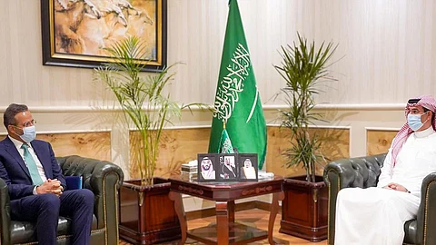 الإصلاحات السعودية في حقوق الإنسان تتصدر لقاء «العواد» و«النسور»