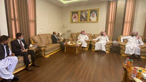 قنصل باكستان يلتقي الكادر الصحي والمرضى المنومين بتخصصي الطائف