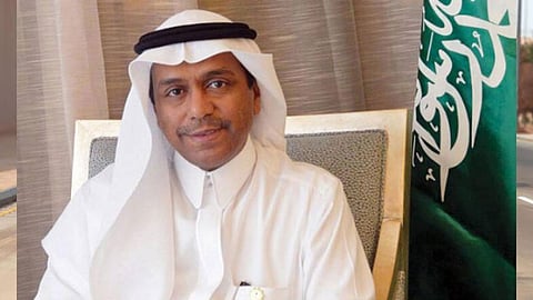 نائب وزير الحج يناقش الخطة التشغيلية للموسم مع قيادات الوزارة