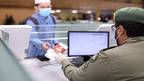 «الجوازات»: زيارة 9 دول 14 يومًا يمنع دخول المقيمين للسعودية