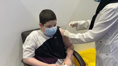 بدء تطعيم الفئة من 12 - 18 عامًا في المدينة المنورة