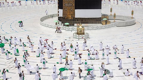 مذكرة تفاهم بين «الحج والعمرة» و«الموارد البشرية» للارتقاء بمهارات العاملين بالحج