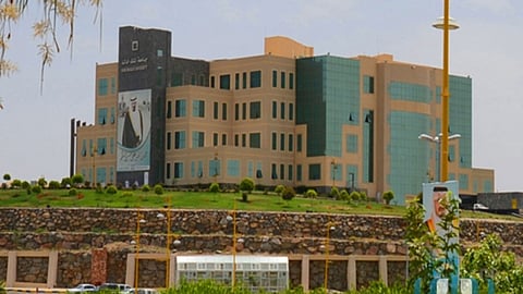 جامعة الملك خالد تفتح باب التقديم غدًا.. و3 شروط للقبول