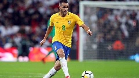 البرازيلي ريناتو أوجوستو يوافق مبدئيًا على الانتقال لـ«الأهلي» بشرط