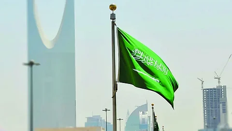 أخبار السعودية اليوم.. جرعة كورونا الثانية متاحة لكبار السن.. و اللقاح شرط لدخول المنشآت