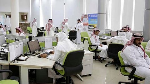 العصيمي: نسب التوطين تُوائم سوق العمل.. ويمكنها إحلال السعوديين بدل الوافدين