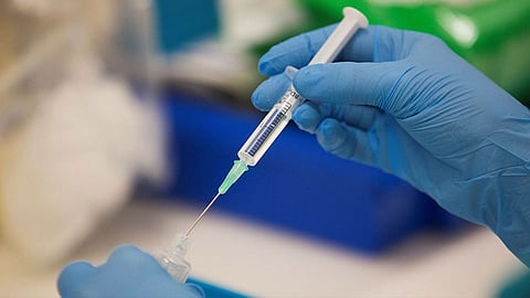 تطعيم 10 آلاف من أصحاب الإقامة المنتظمة ومجهولي الهوية بالسعودية