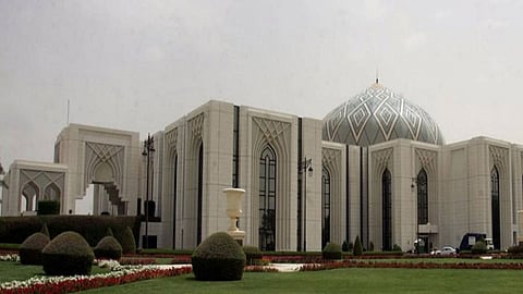 «الشورى» يطالب بمواءمة مخرجات التعليم لاحتياجات سوق العمل