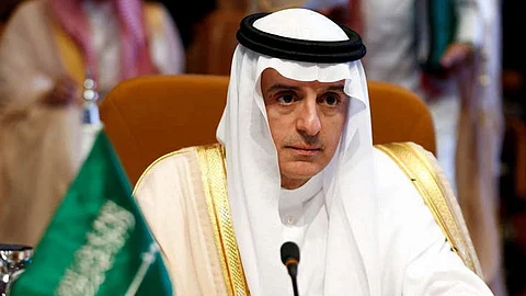 الجبير: زيارة سلطان عُمان للمملكة تعكس عمق العلاقات الدبلوماسية والأخوية