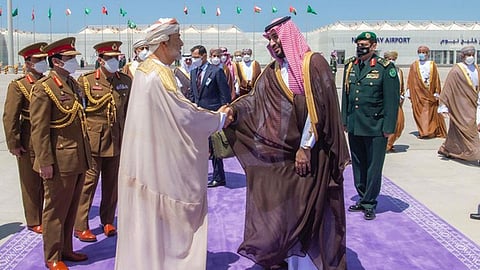 سلطان عُمان يغادر المملكة بعد زيارة دولة استغرقت يومين