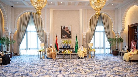 اتفاق «سعودي عُماني» على التعامل بفاعلية مع الملف النووي الإيراني