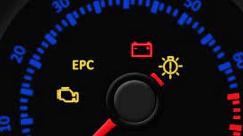 ماذا تفعل لو ظهرت لك لمبة EBC بلوحة العدادات ولم تنطفئ؟