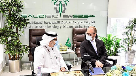بالصور.. «الصحة» تدعم توطين صناعة الأدوية في المملكة