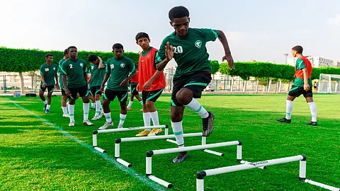 أخضر الناشئين يواجه مصر في أولى ودياته استعدادًا لكأس آسيا