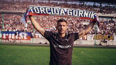 لوكاس بودولسكي يحقق حلم الانضمام إلى عاشر الدوري البولندي
