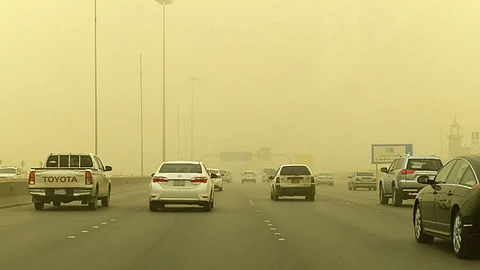 «الأرصاد» عن طقس الخميس: أمطار رعدية ورياح مغبرة على بعض المناطق