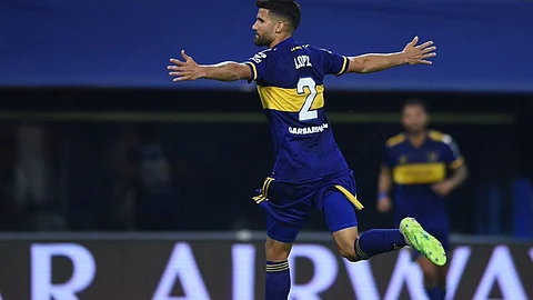 النصر يقدم عرضًا مغريًّا إلى الأرجنتيني ليساندرو لوبيز