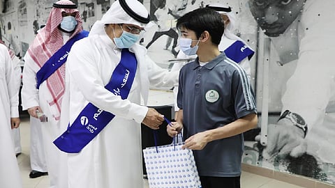 بالصور.. «البنك العربي» يشارك أبناء جمعية «إنسان» فرحة العيد بالرياض