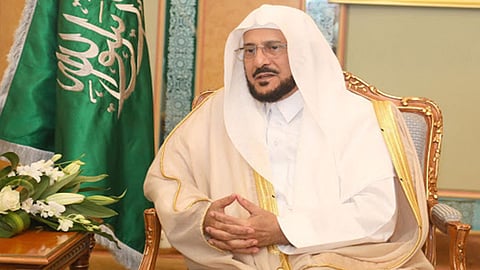 وزير الشؤون الإسلامية يتفقّد مسجد التنعيم